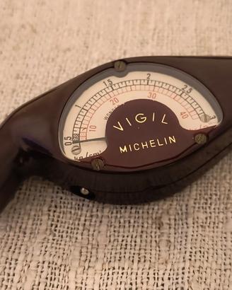 misura pressione gomme Vigil Michelin
