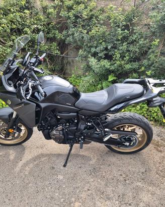 Yamaha Tracer 7 2023 accessoriata, garanzia 2028