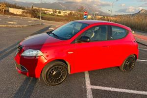 Lancia Ypsilon 1.2 69 CV 5 porte Gold