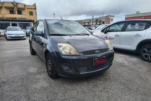 FORD Fiesta 1.2 16V 3p. Clever