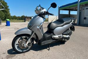 Scarabeo 400 light