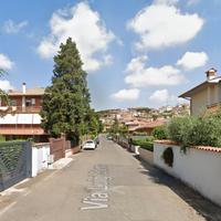 Colonna accogliente trilocale arredato