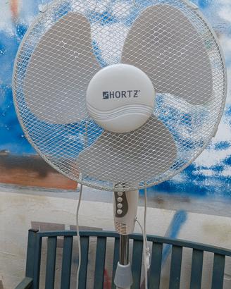 ventilatore a piantana Hortz base tonda