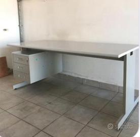 Scrivania ufficio 174x80cm