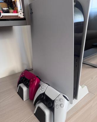 Blocco PS5: Console + 2 DualSense + 13 Giochi