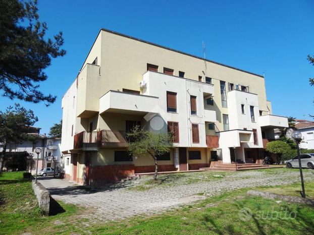 4 LOCALI A SAN GIORGIO DEL SANNIO