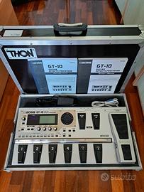 Boss GT-10 + flight case Thon