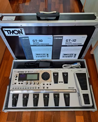 Boss GT-10 + flight case Thon