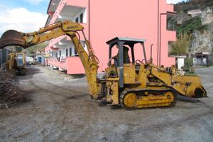 Pala cingolata retro escavatore