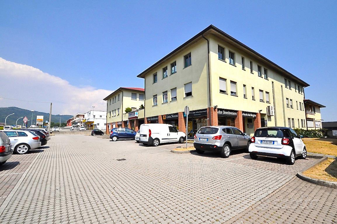 Apartment in Calusco d'Adda, Contrada Montello, Bergamo - Altro