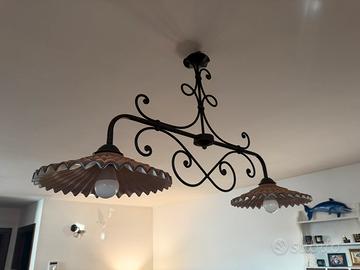 Lampadario rustico in ferro battuto - 2 luci