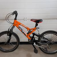 Bicicletta arancione