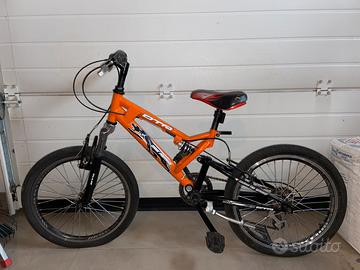 Bicicletta arancione