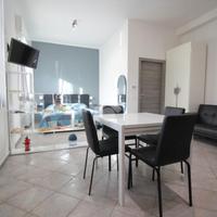 MONOLOCALE A BOLOGNA