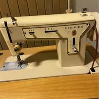 Macchina da cucire Singer267
