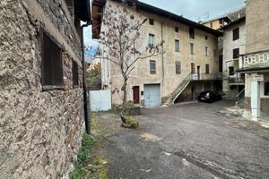 Casa singola con giardino e ampi spazi - Lavis