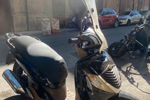 SH 125 anno 2008 (grippato)