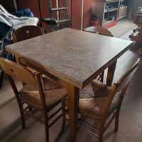 Tavolo cucina + sedie