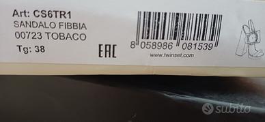 Sandali con fibbia