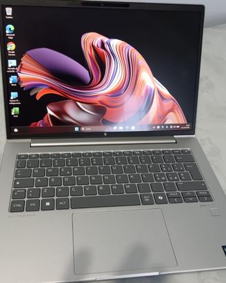 HP 840 G11 - Intel Core Ultra 5 135U e 32GB RAM