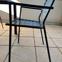 Tavolo quadrato Emu 140x140 con 4 sedie