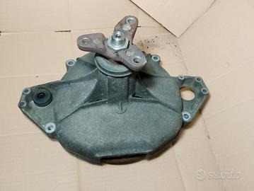 Blocco campana frizione alfa 75.  1800. 