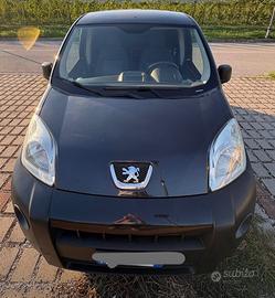 Veicolo mezzo
