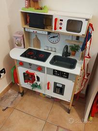 Cucinetta giocattolo