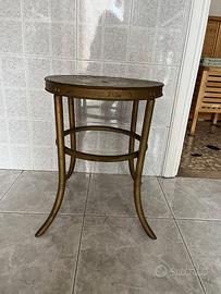 Sgabello usato resistente