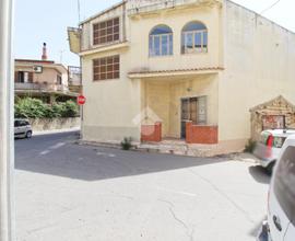 CASA SEMINDIPENDENTE A ISOLA DI CAPO RIZZUTO