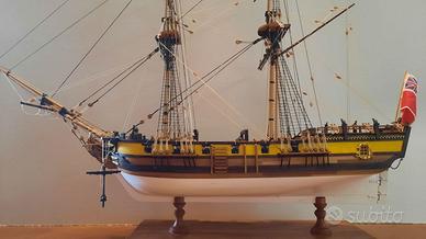 modellino di nave antica