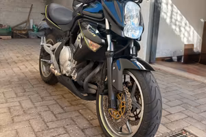Kawasaki Er6n