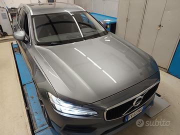 Volvo V90 D4 AWD Geartronic Momentum