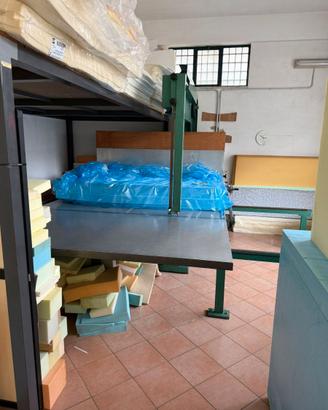 taglierina verticale poliuretano gommapiuma