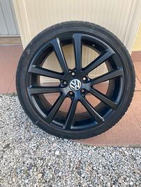 Ruote in lega da 18 pollici per gomme 225/40-R18