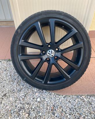 Ruote in lega da 18 pollici per gomme 225/40-R18