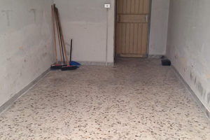 Box auto livello stradale 20 mq