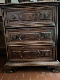 Cassettiera piccola antica