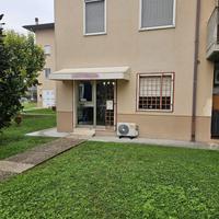 Dossobuono negozio per investimento