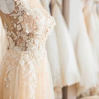 ABITI SPOSA STUPENDI