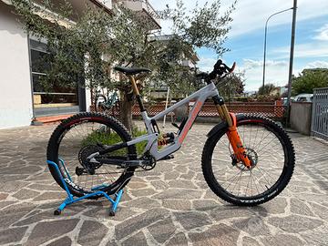 Santacruz Nomad c Mx tg M