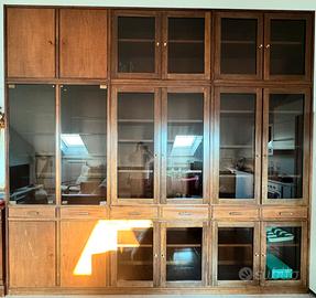 Libreria per studio di grandi dimensioni