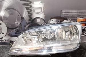 Faro Anteriore Destro Per Fiat Idea/ Multipla 