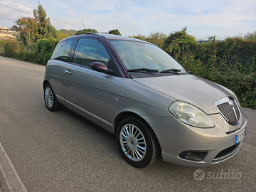 Lancia ypsilon 1.4 benzina 2007 bicolor