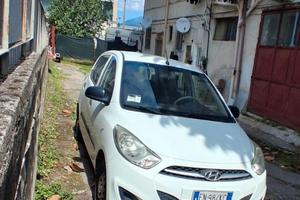 HYUNDAI i10 1ª serie - 2012