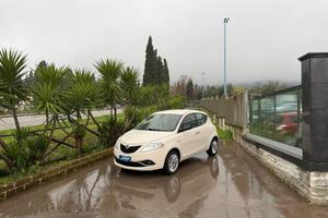 LANCIA - Ypsilon - 1.2 69 CV 5p. GPL Ecochic Gold