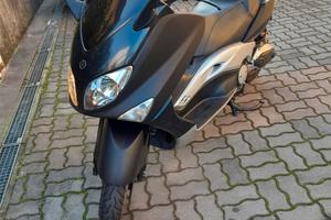 Yamaha T Max - 2003