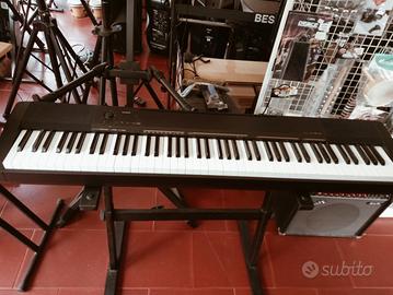 Pianoforte  Casio CDP130 con supporto e panca