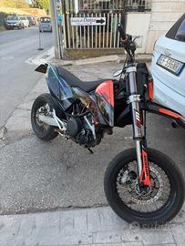 ktm 690 smc