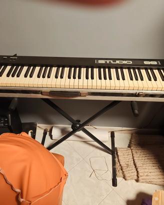 tastiera T88 generatore di suono e amplificatore 